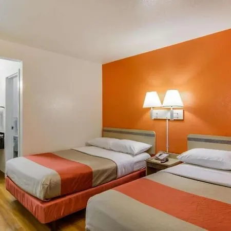 Motel 6-Schiller Park, Il - Chicago O\'Hare